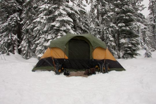 How To Stay Warm While Camping in Winter